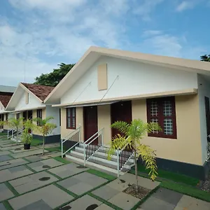 https://lakeway-resorts.kerala-hotels.net