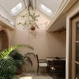 https://serene-4-bedroom-home-in-the-heart-of.cartagena-hotels.org